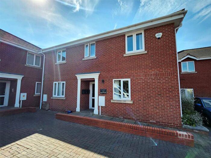 1 Bedroom Flat To Rent In Greenfield Court, Camp Hill Road, Nuneaton, Warwickshire, CV10