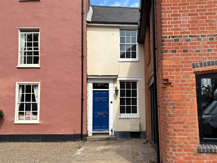 2 Bedroom Detached House To Rent In Market Place, Hadleigh, IP7