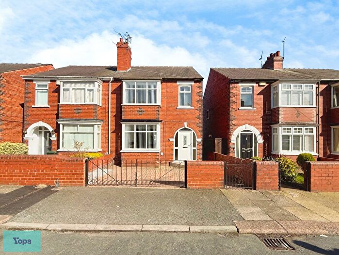 3 Bedroom Semi Detached House For Sale In Holly Terrace, Balby, Doncaster, DN4