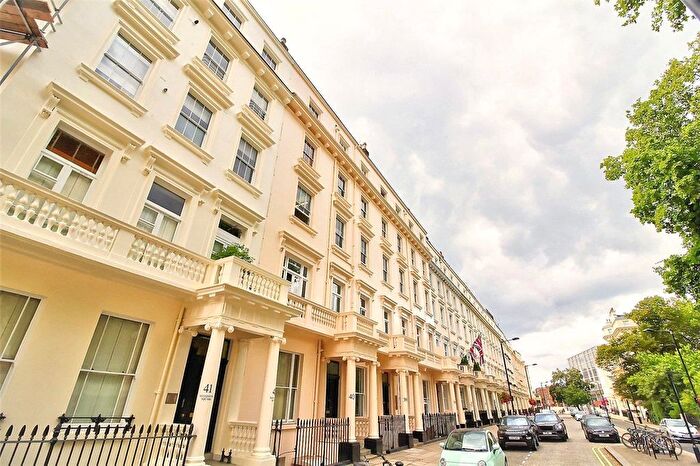 1 Bedroom Flat To Rent In Eccleston Square, Pimlico, London, SW1V