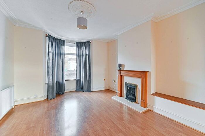 4 Bedroom Terraced House For Sale In Fernbrook Road, Hither Green, London, SE13
