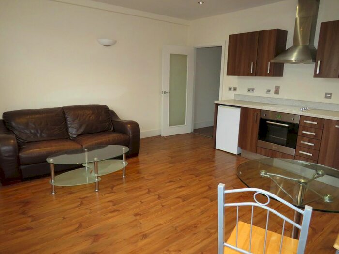 1 Bedroom Flat To Rent In Bolton Road, Bradford BD1