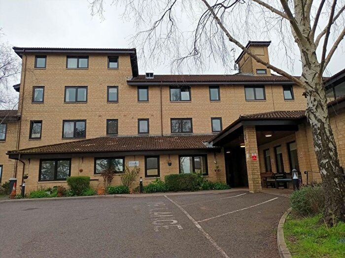 2 Bedroom Flat To Rent In Avondown House, Bath, BA2