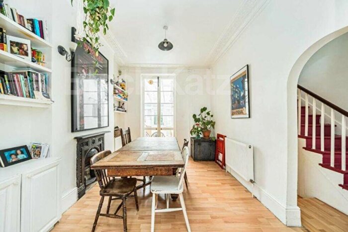 4 Bedroom Flat To Rent In Sussex Way, Holloway, N7