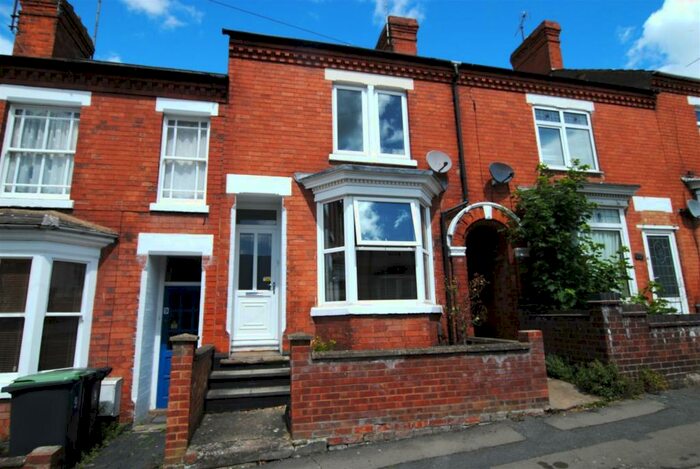 3 Bedroom Terraced House To Rent In Queen Street, Rushden, NN10