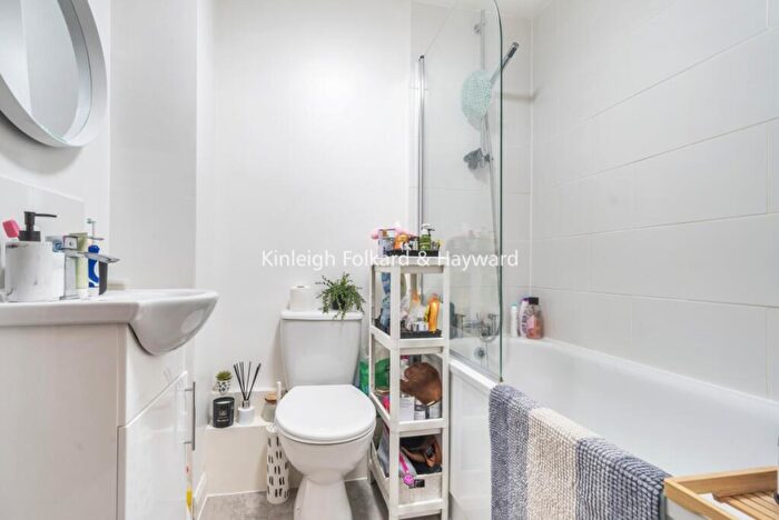 Flat To Rent In Bell Green Lower Sydenham, SE26