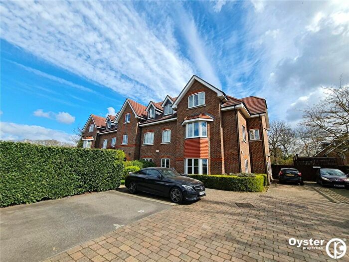 2 Bedroom Apartment To Rent In Honeypot Lane, Stanmore, HA7