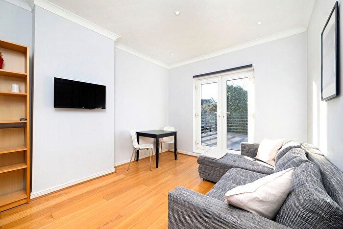 1 Bedroom Flat To Rent In Finchley Road, London, NW3