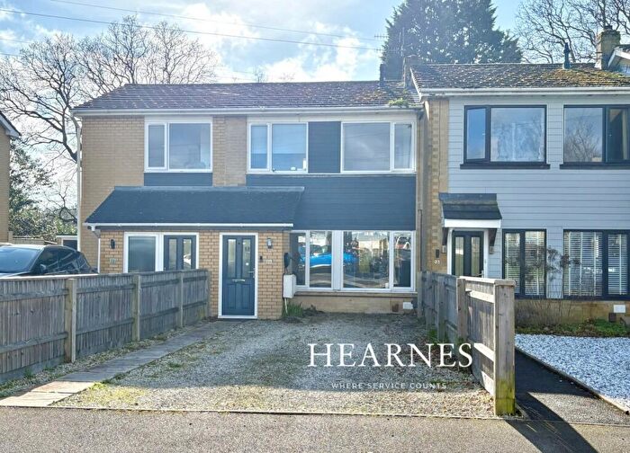 3 Bedroom Terraced House For Sale In Petersham Road, Creekmoor, Poole, BH17