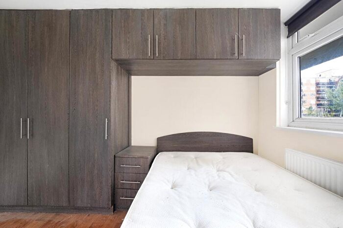 4 Bedroom Flat To Rent In New Place Square, Bermondsey, SE16