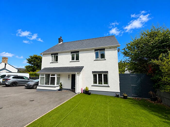 6 Bedroom Detached House For Sale In Pentrellwyn, Llandysul, SA44