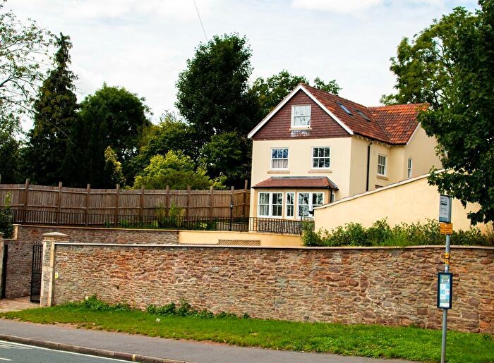 6 Bedroom Detached House To Rent In Bell Hill, Stapleton, Bristol, BS16
