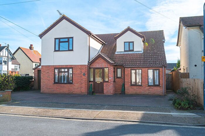 4 Bedroom Detached House For Sale In Queens Road, Felixstowe, IP11