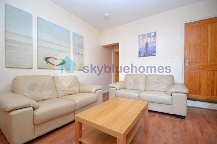 4 Bedroom Terraced House To Rent In Latimer Street, Leicester, LE3