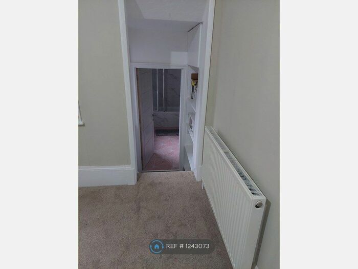 1 Bedroom Flat To Rent In Gordon Rd, Margate, CT9