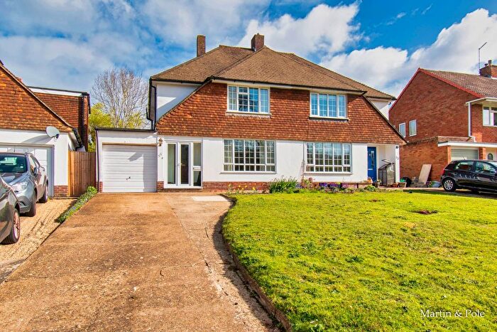 3 Bedroom Semi Detached House For Sale In Lakeside, Earley, Reading, RG6