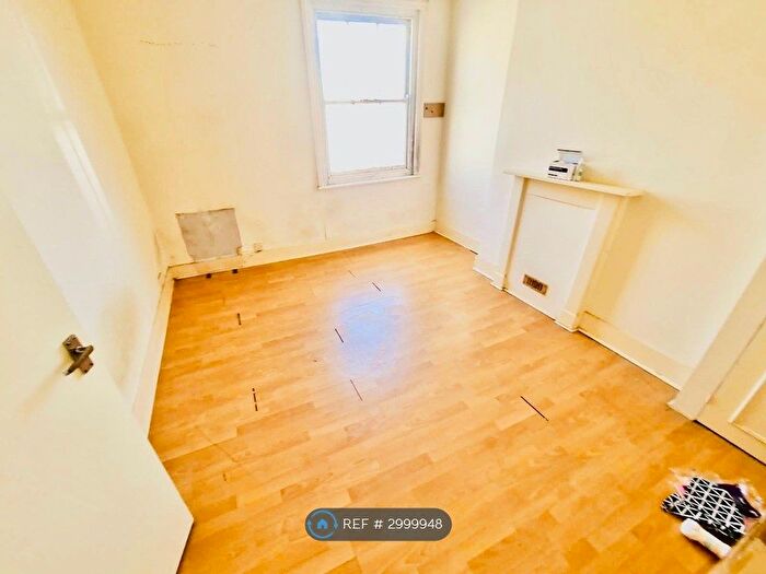 1 Bedroom Flat To Rent In Marina, St Leonards-On-Sea, TN38