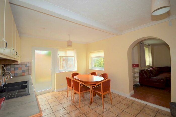 5 Bedroom Detached House To Rent In Columbia Road, Bournemouth, BH10