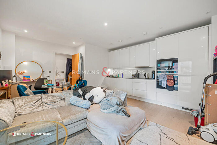 2 Bedroom Apartment To Rent In Duckman Tower, Canary Wharf, E14