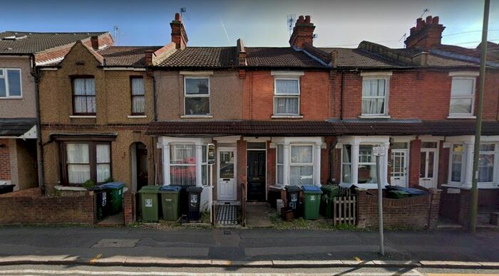 2 Bedroom Terraced House To Rent In Whippendell Road, Watford, WD18