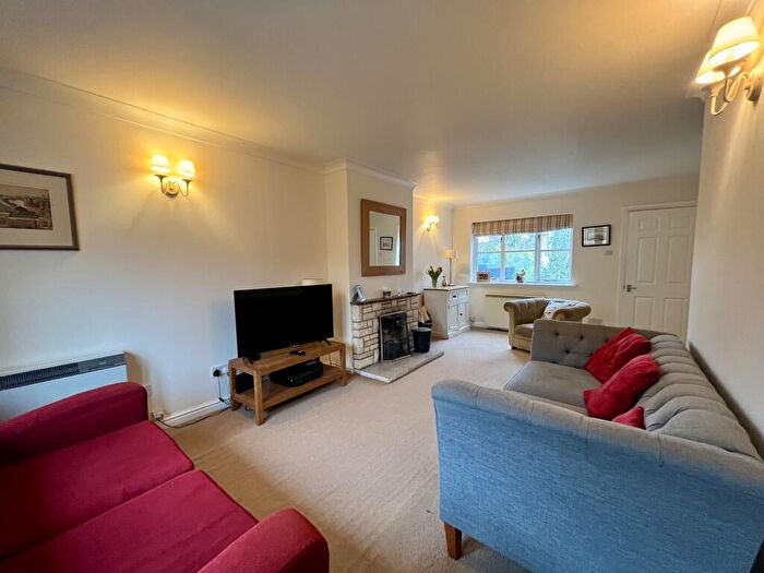 3 Bedroom Terraced House For Sale In Barn Close, Kintbury, RG17