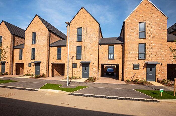 4 Bedroom Terraced House To Rent In Blackthorn Way, Winteringham, St Neots, PE19