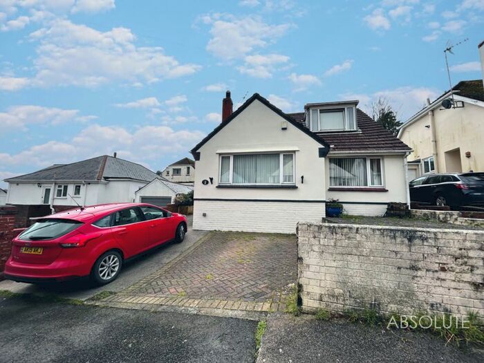 3 Bedroom Detached Bungalow To Rent In Clifton Road, Paignton, TQ3