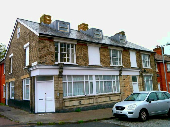 2 Bedroom Flat To Rent In Croft Street, Ipswich, Suffolk, IP2