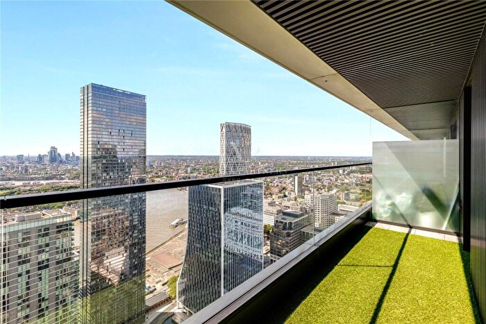 2 Bedroom Apartment To Rent In Hobart Building, Wardian, Canary Wharf, London, E14