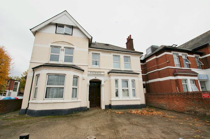 1 Bedroom Flat To Rent In Craven Park, London, NW10