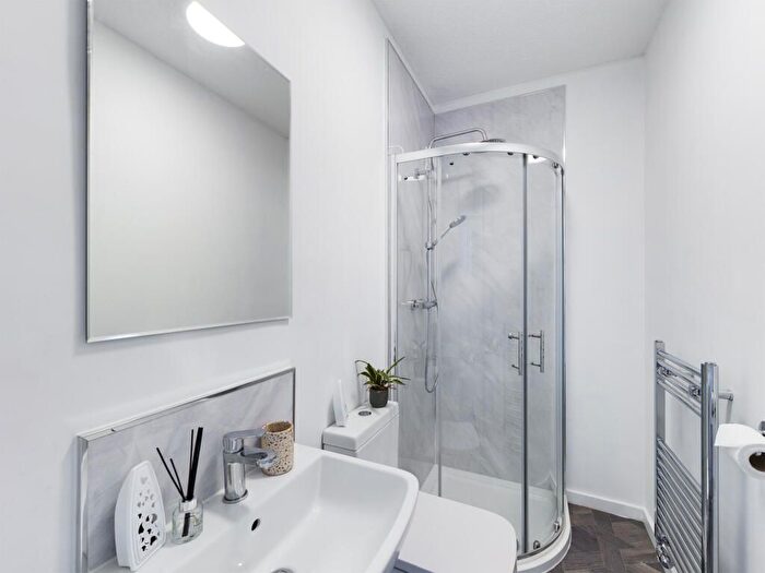 6 Bedroom Flat To Rent In West Parade, Lincoln, LN1