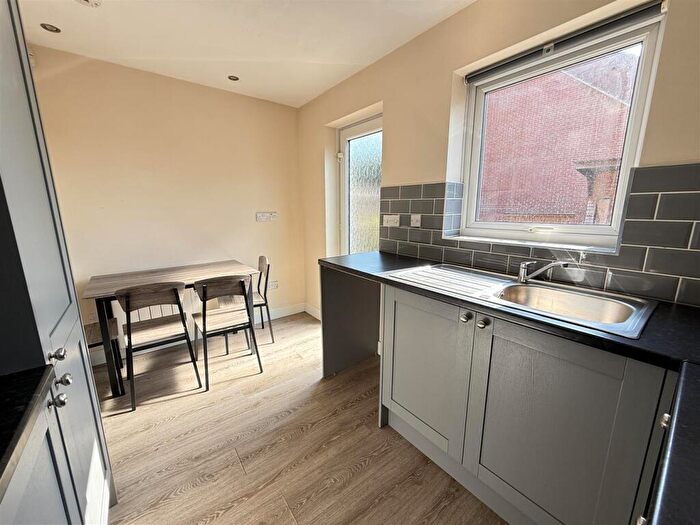 2 Bedroom End Of Terrace House For Sale In Barley Close, Burton-On-Trent, DE14