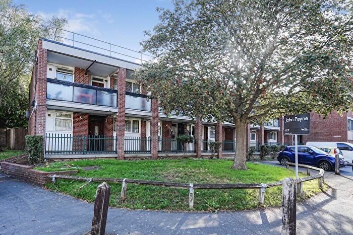 1 Bedroom Flat To Rent In Gavestone Road London, SE12