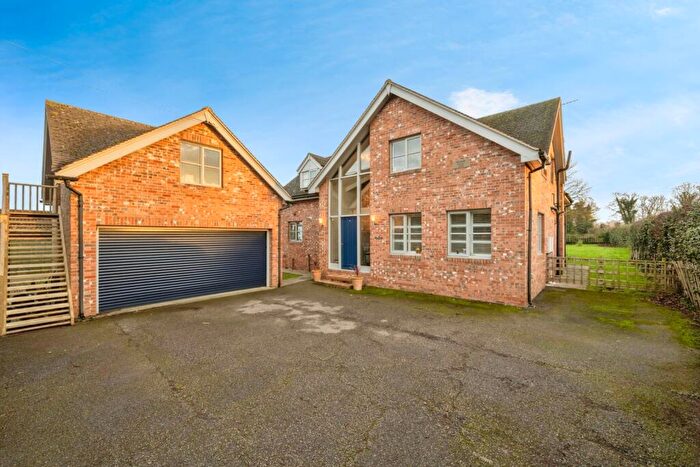 4 Bedroom Detached House For Sale In Bone Lane, Campsall, Doncaster, South Yorkshire, DN6