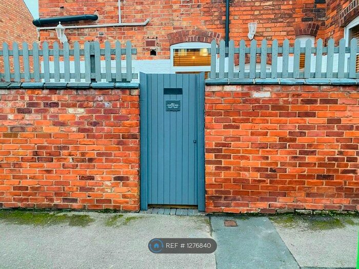 1 Bedroom Flat To Rent In Aylestone Road, Leicester LE2