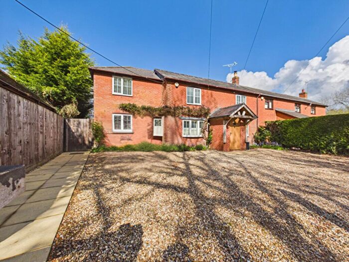 5 Bedroom Semi Detached House For Sale In West Heath Road, Baughurst, RG26