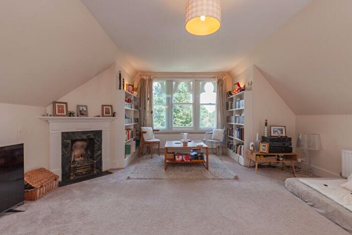 3 Bedroom Apartment To Rent In Staverton Road, Oxford, OX2