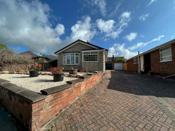 3 Bedroom Detached Bungalow For Sale In Croft Road, Cosby, Leicester, LE9