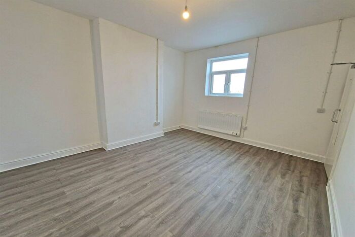 1 Bedroom Flat To Rent In Wellington Road South, Stockport, SK2