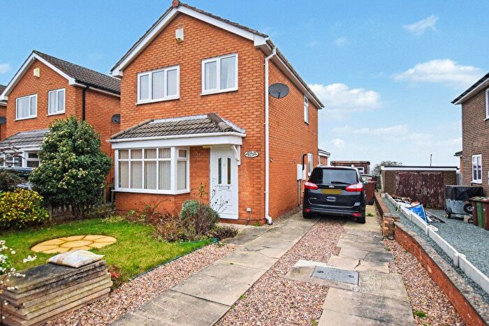 3 Bedroom Detached House For Sale In Greenwood Avenue, Upton, Pontefract, West Yorkshire, WF9