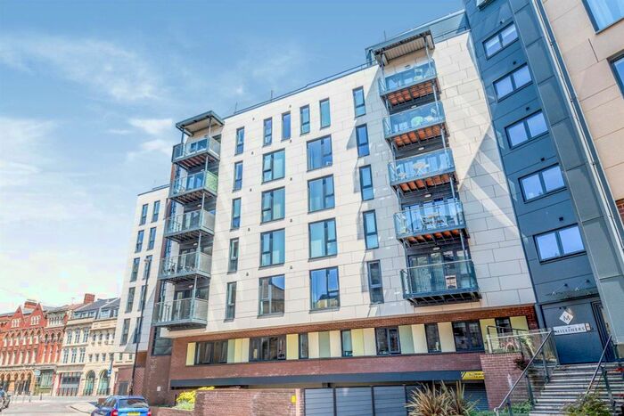 1 Bedroom Flat To Rent In St. Thomas Street, Redcliffe, Bristol, BS1