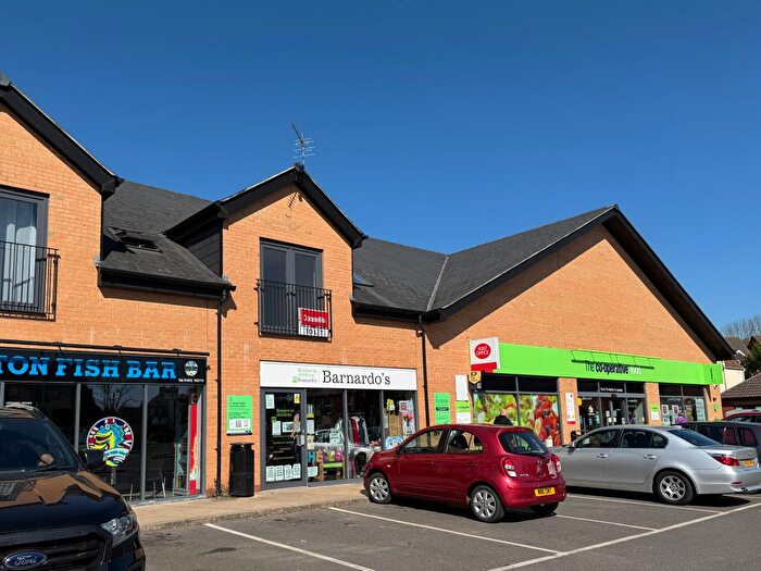 2 Bedroom Flat To Rent In Morse Road, Norton Fitzwarren, Taunton, TA2