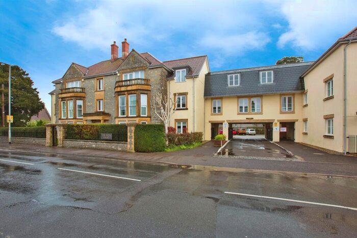 1 Bedroom Flat For Sale In Somerton Road, Street, BA16