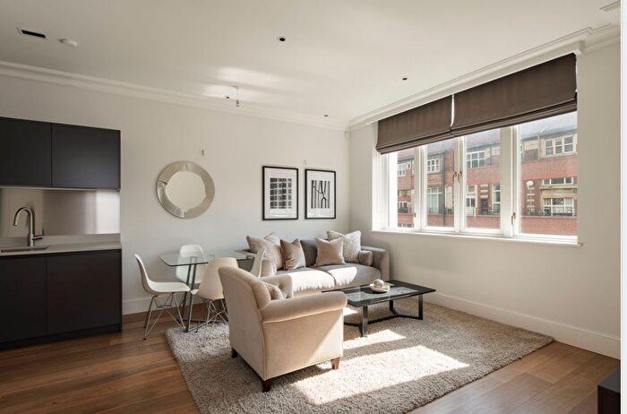 1 Bedroom Flat For Sale In Leman Street, Sterling Mansions, E1