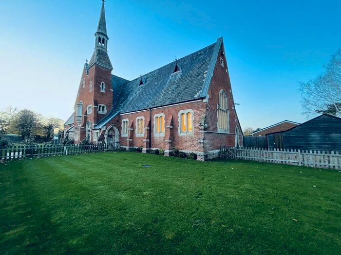 4 Bedroom Character Property To Rent In Postland Road, Crowland, Peterborough, PE6