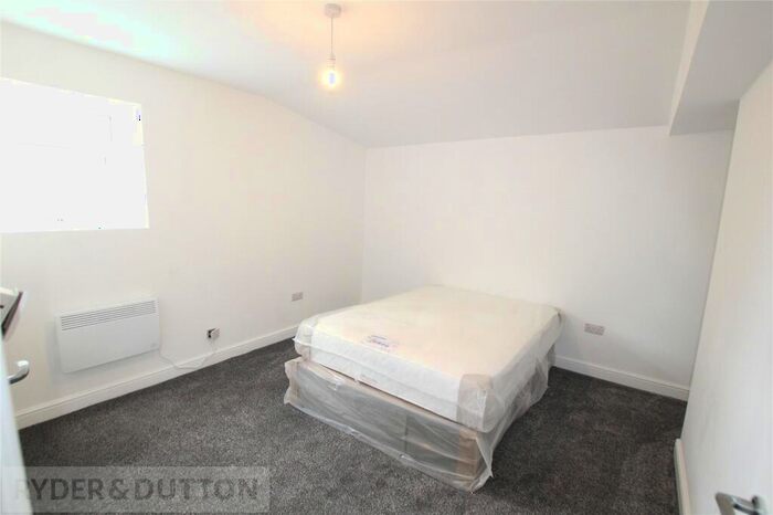 1 Bedroom Maisonette To Rent In Maple Street, Huddersfield, West Yorkshire, HD5