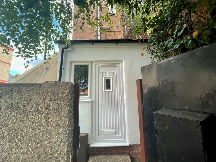 1 Bedroom Ground Flat To Rent In Hyson Green Nottingham, NG7