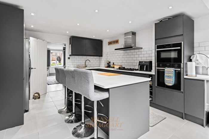 2 Bedroom Terraced House For Sale In Berkeley Close, Crawley, RH11