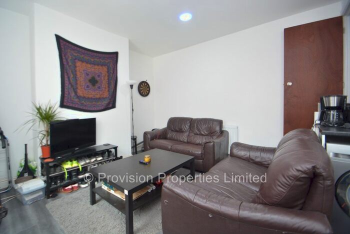2 Bedroom Terraced House To Rent In Kelsall Terrace, Hyde Park, Leeds, LS6