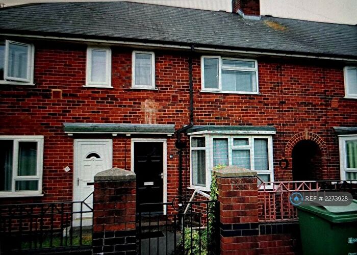 2 Bedroom Terraced House To Rent In Belle Isle Road, Leeds, LS10